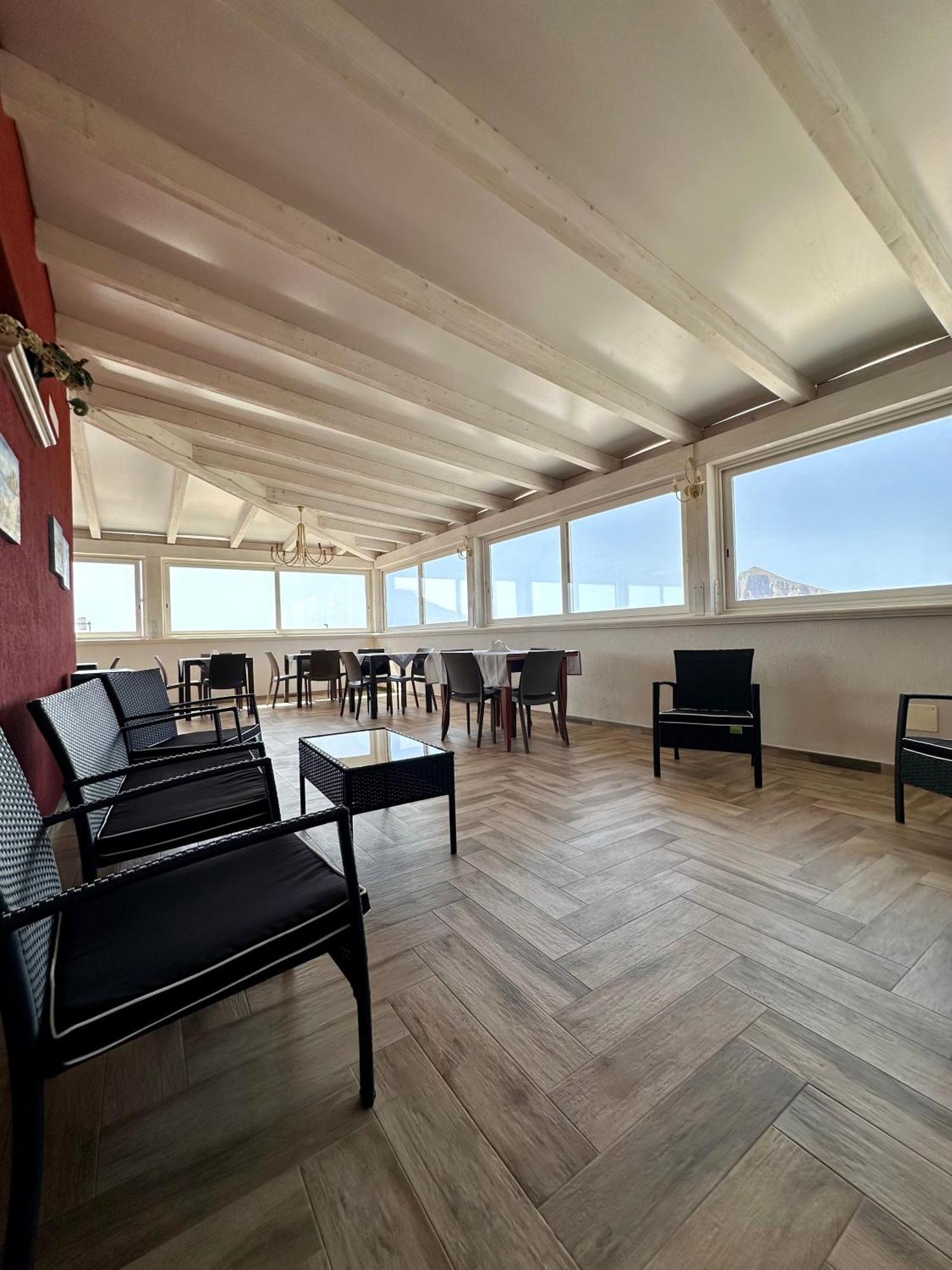 쿠스토나치 Cofanomare B&B 외부 사진