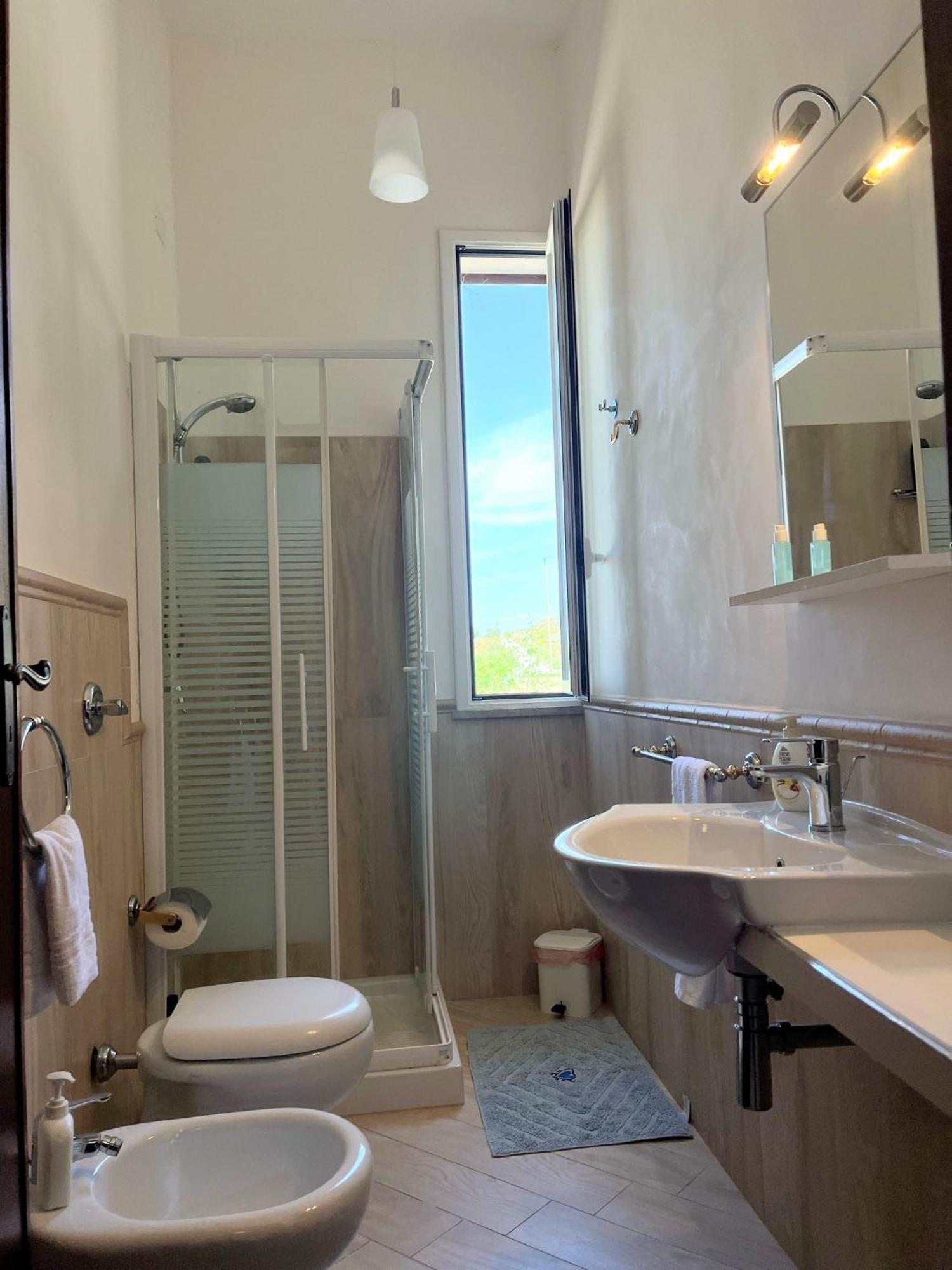 쿠스토나치 Cofanomare B&B 외부 사진