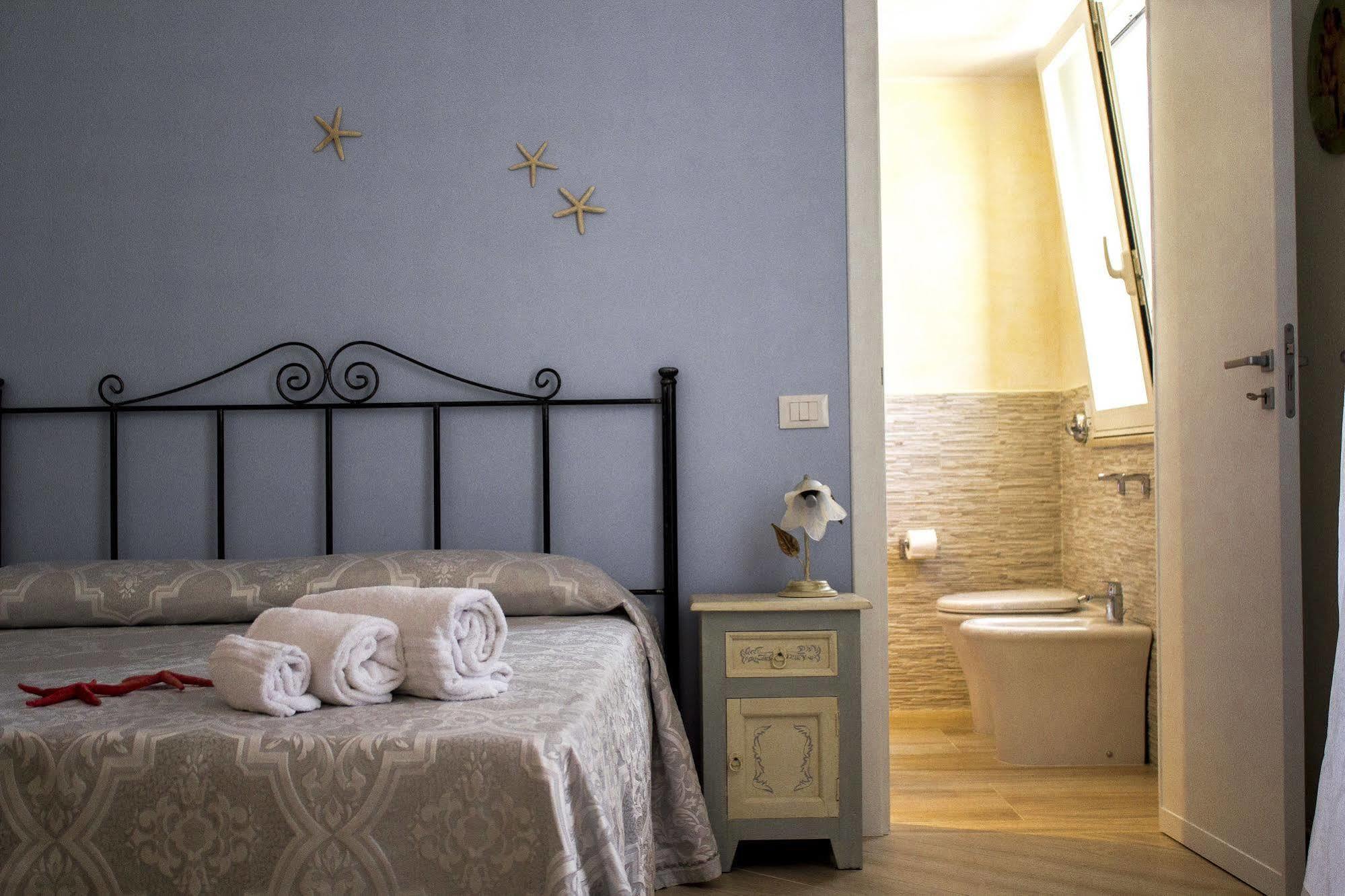 쿠스토나치 Cofanomare B&B 외부 사진